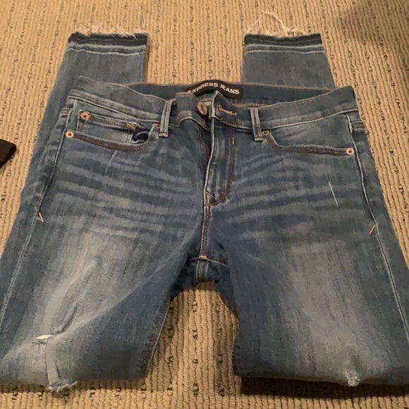 Express jeans like new - Picture 2 of 6